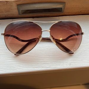 Guess sunglasses never worn